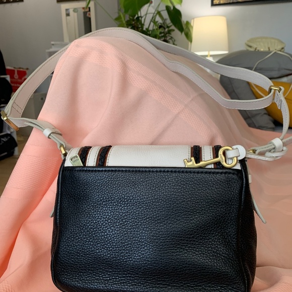 Fossil Genuine Leather Bag - No Flaws - Picture 6 of 16